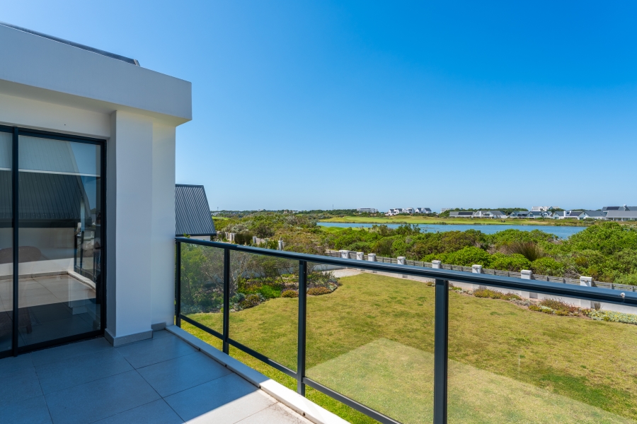 4 Bedroom Property for Sale in St Francis Links Eastern Cape